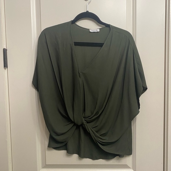 Lush Twist front Blouse - Picture 2 of 5